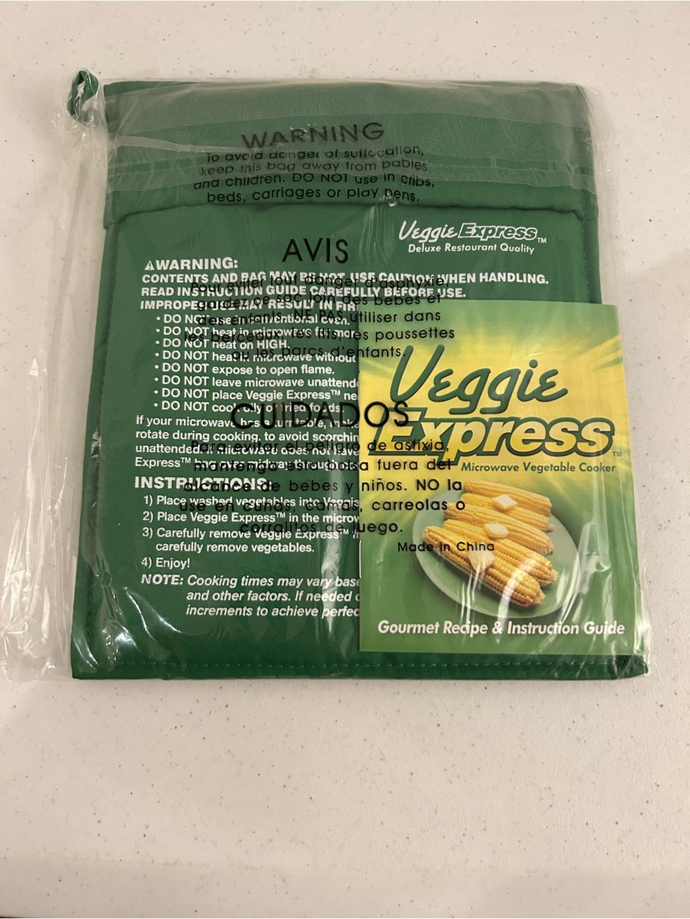 Veggie Express Microwave Vegetable Cooker Bag W/Recipes & instruction guide.
